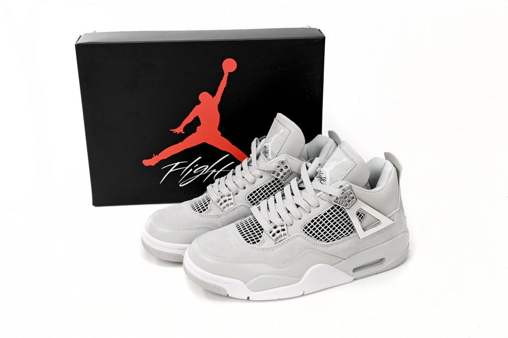 Air Jordan 4 Frozen Moments Reps Sneaker AQ9129-001