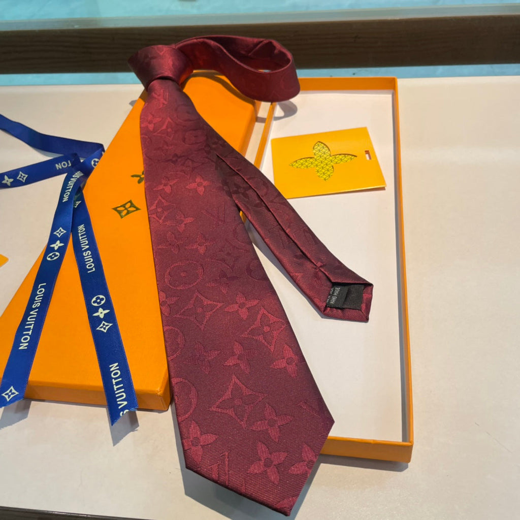 Louis Vuitton Style Men's Monogram Gradient Silk Tie