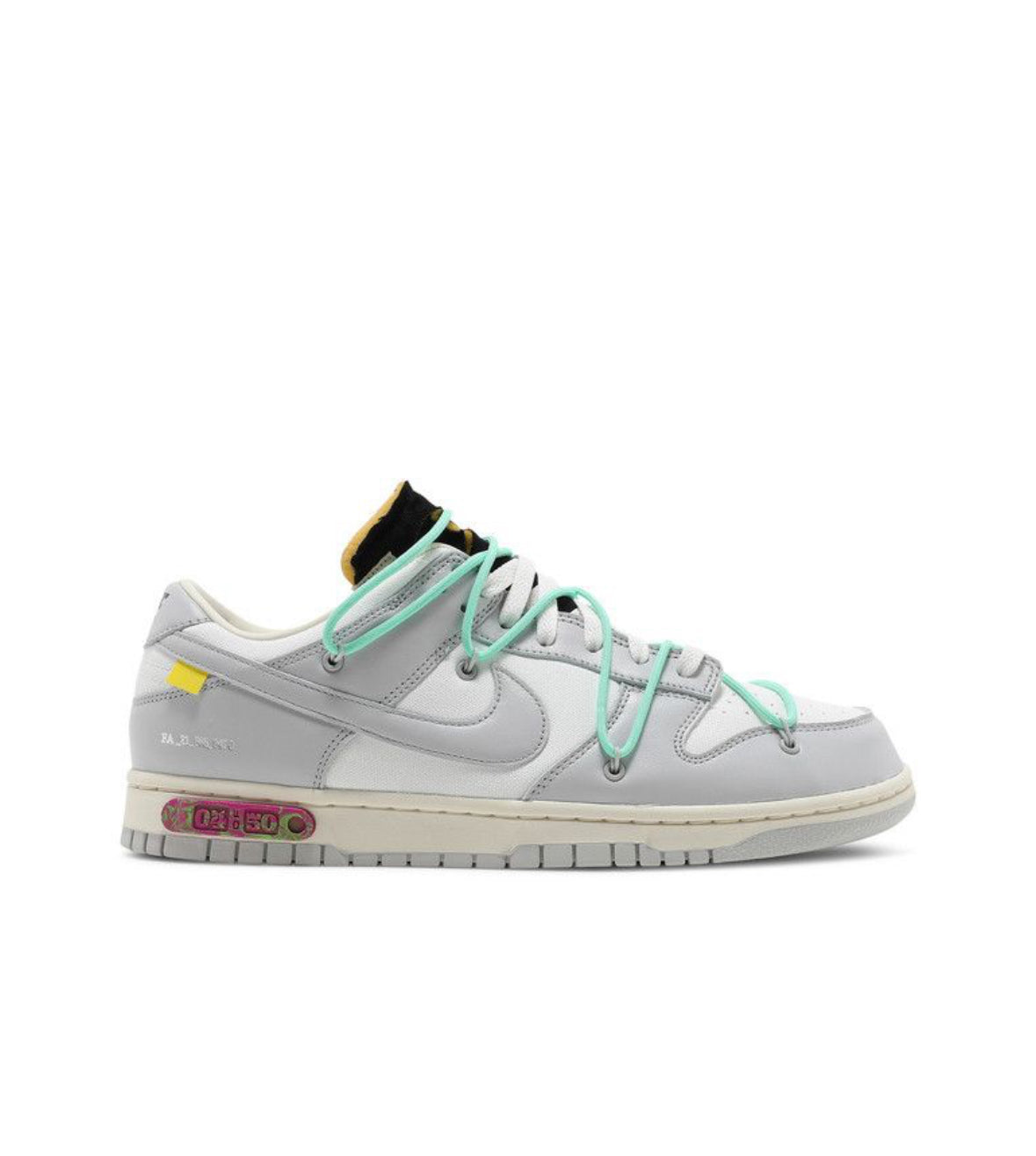 Off-White x Nike Dunk Low LOT 04 of 50