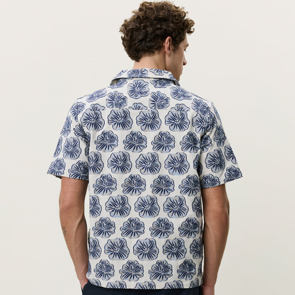 Les Deux Dahlia Jacquard Ss Shirt: Dark Denim Blue