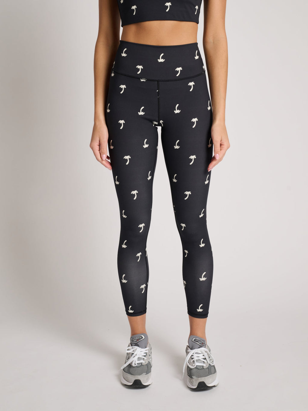 THROWING SHADE LOTUS LEGGING