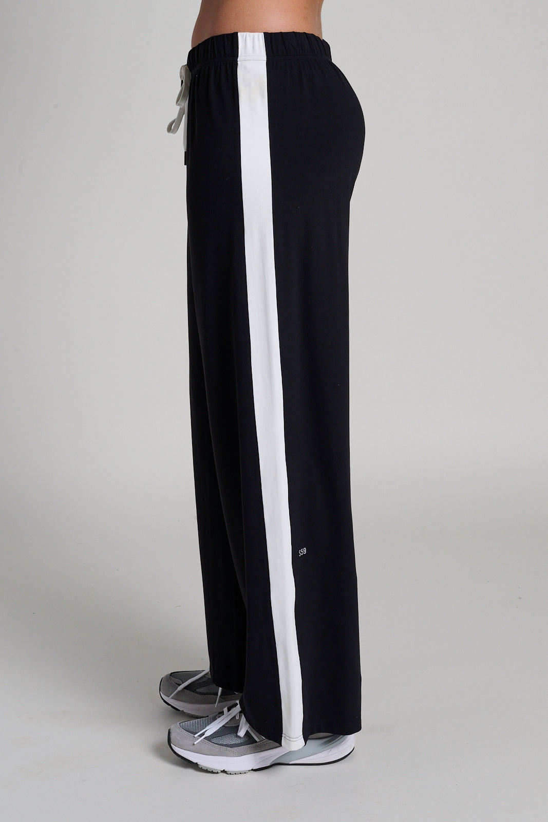 Willow Airweight Wide Leg