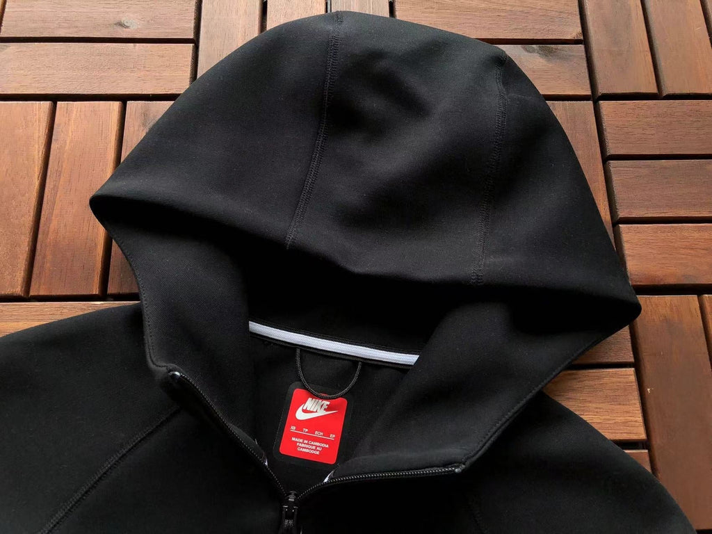 Nike Baggy Techfleece New Seasson