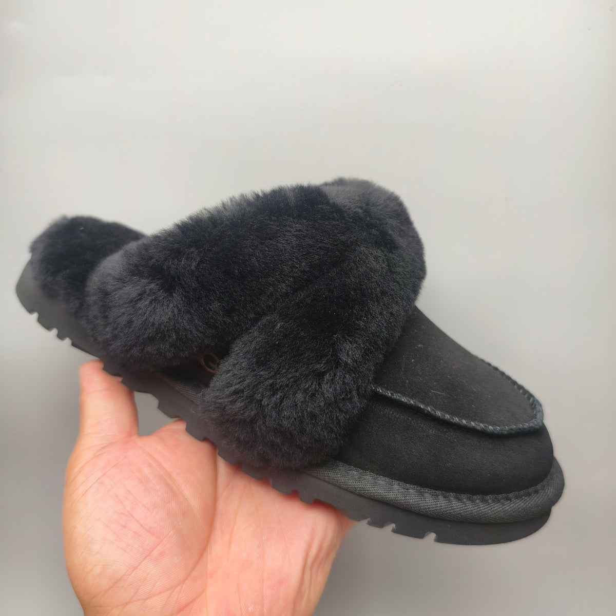 Black Casual Home Slippers — New Arrival | In Stock