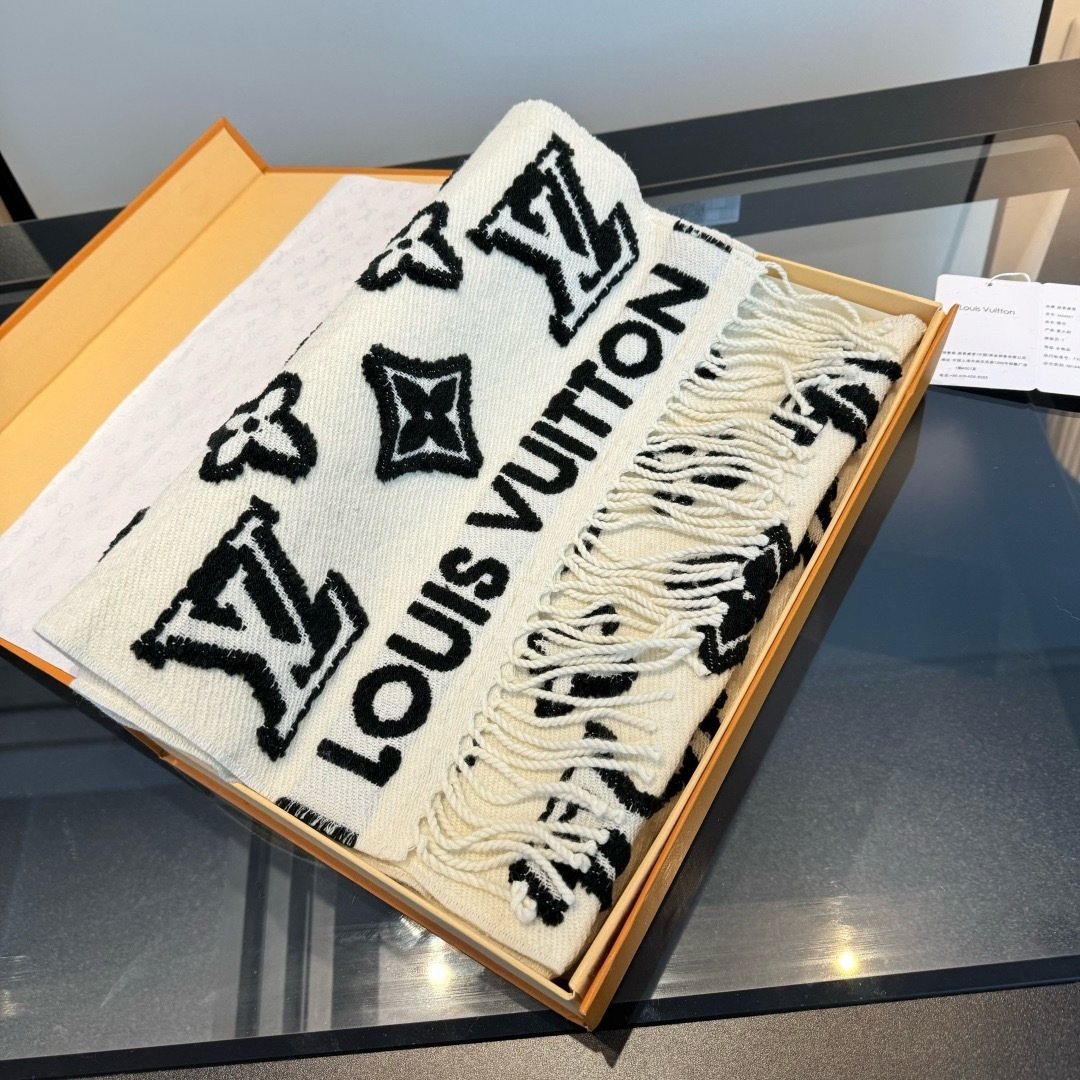 Louis Vuitton White and Black Graphic Scarf