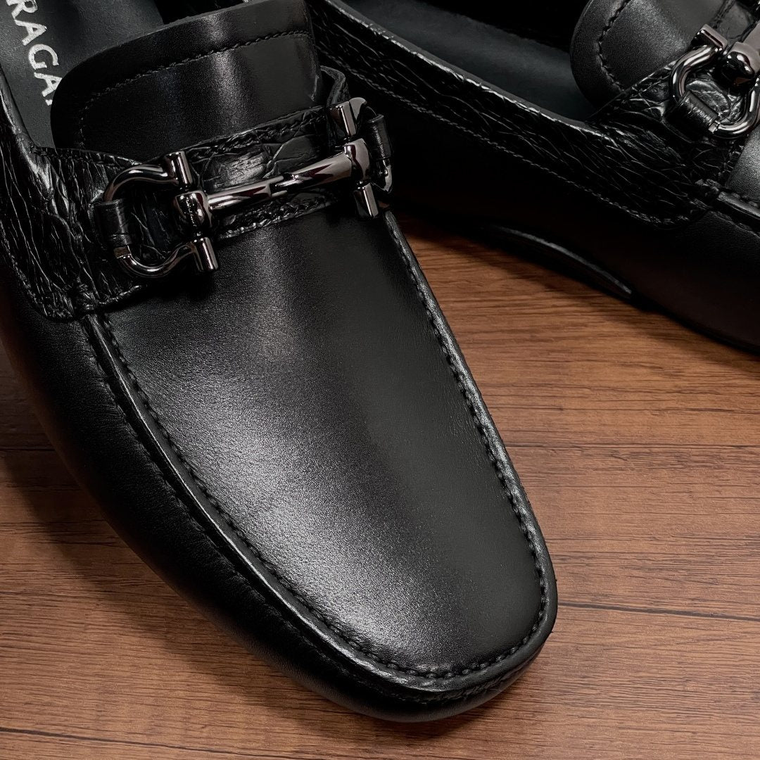 FERRAGAMO Black Horsebit Driving Loafers