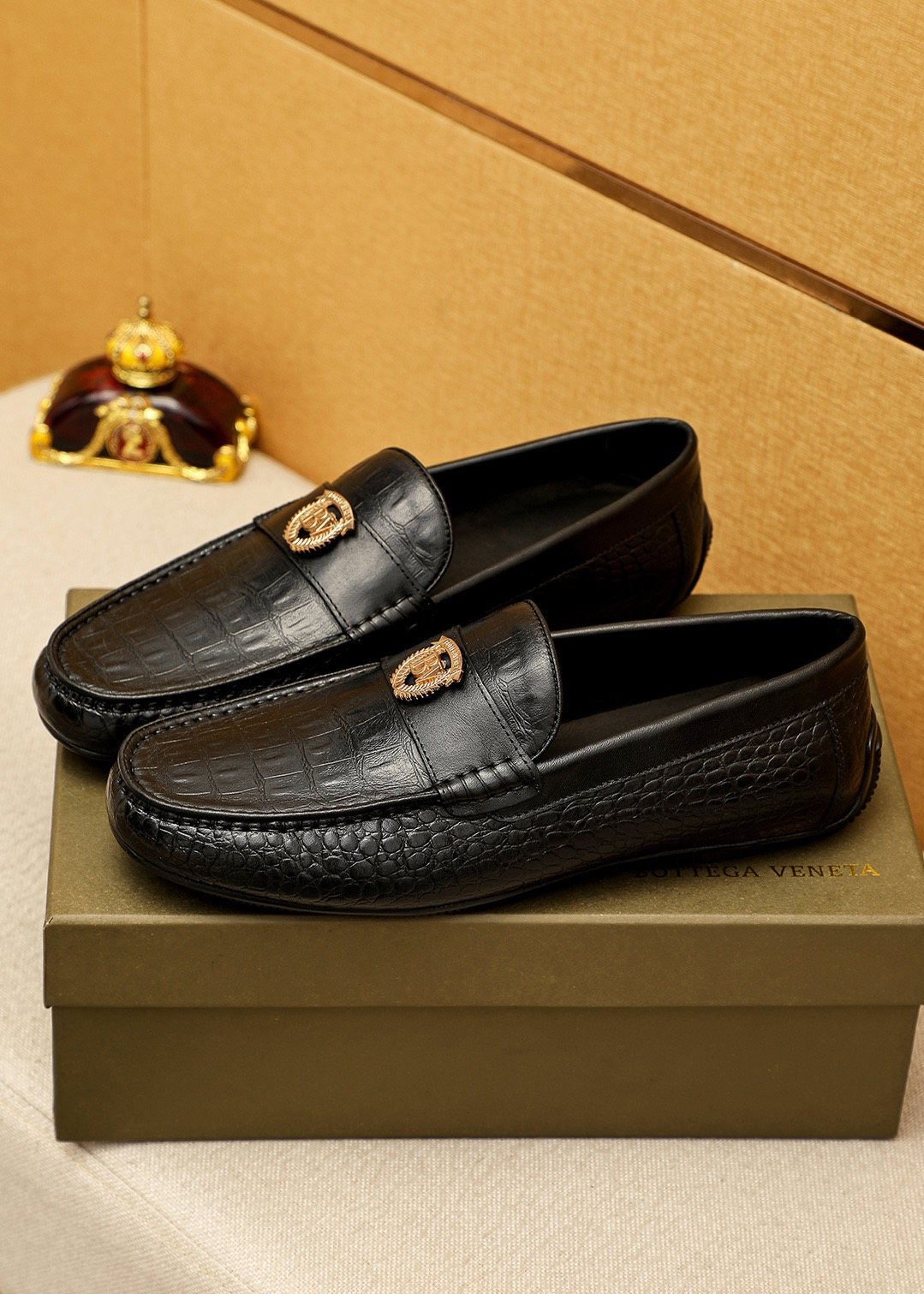Bottega Veneta Men's Black Textured Loafers