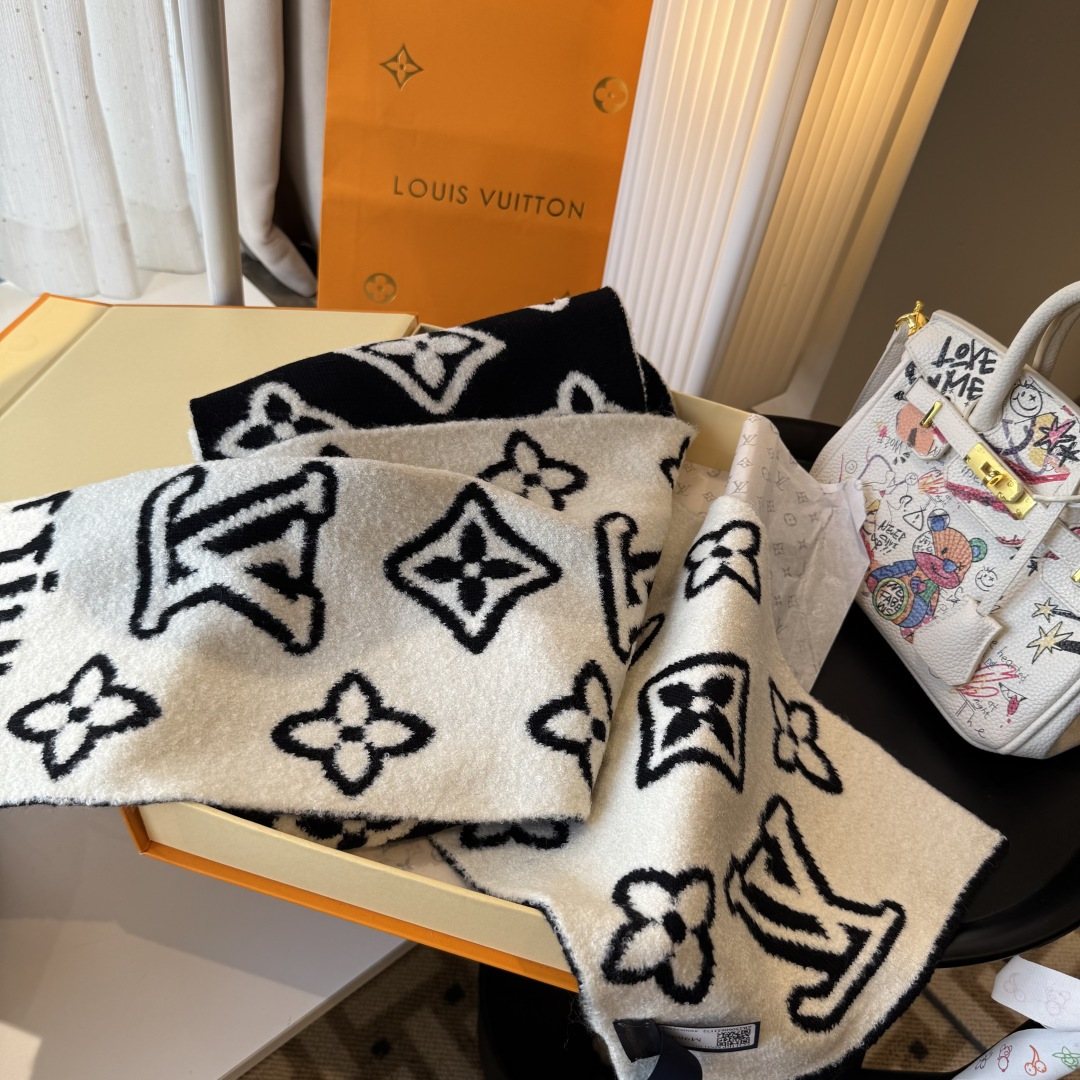 Louis Vuitton Black & Ivory Monogram Scarf