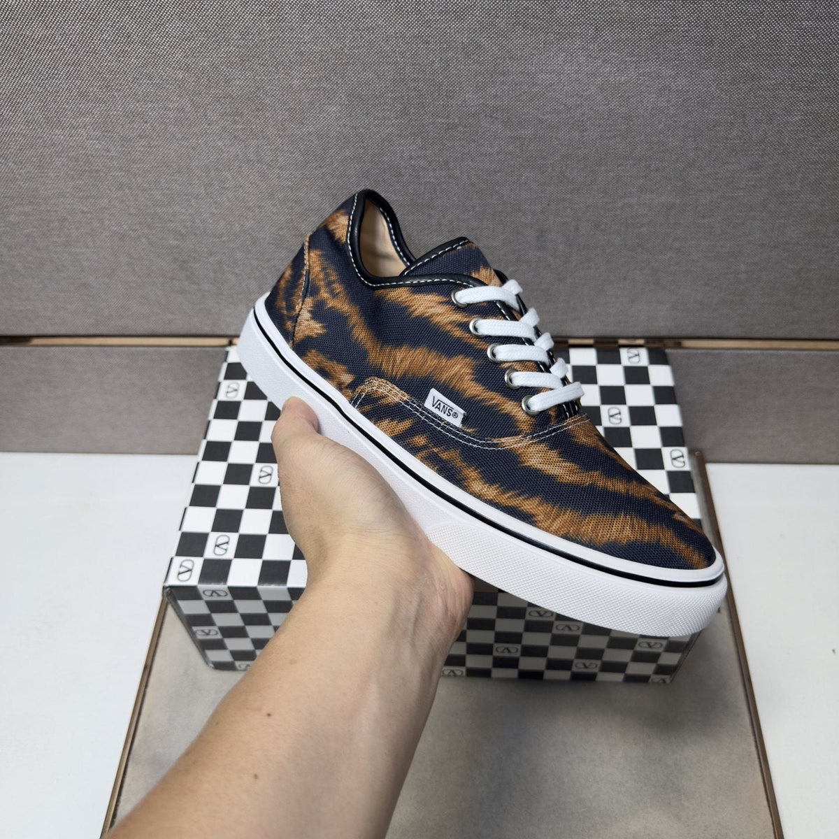 Vans Men's Tiger Stripe Low-Top Sneakers