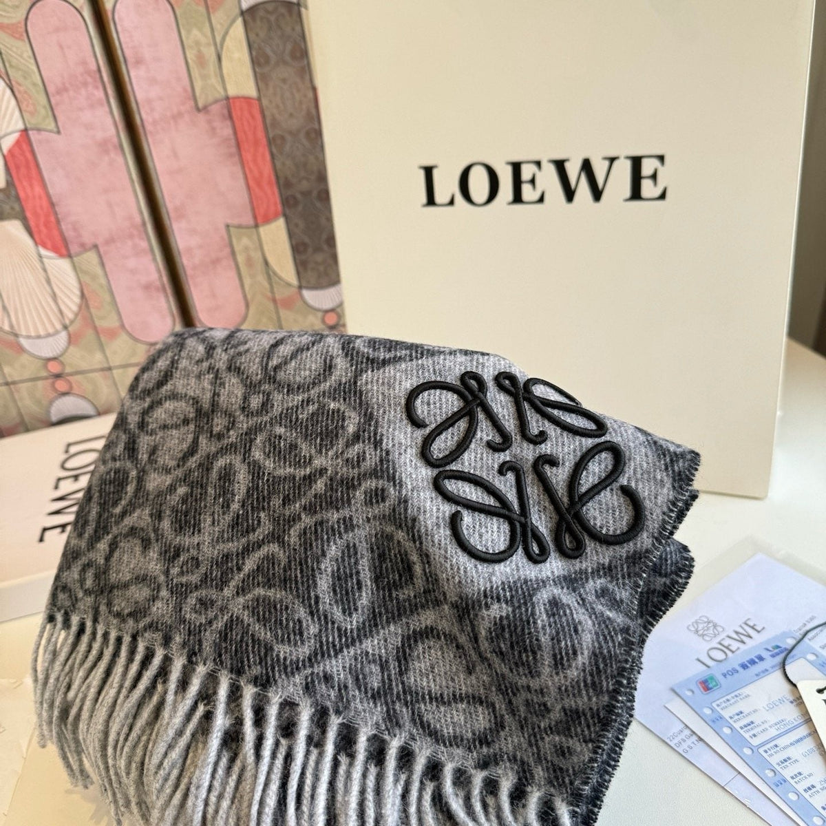 Loewe Reversible Fringe Pattern Scarf