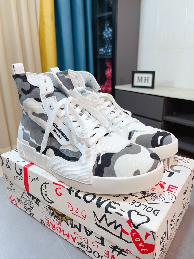Dolce & Gabbana Camouflage High-Top Sneakers