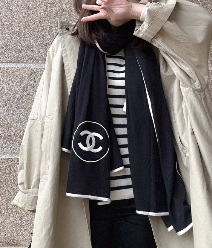Chanel Contrast-Trim Logo Scarf